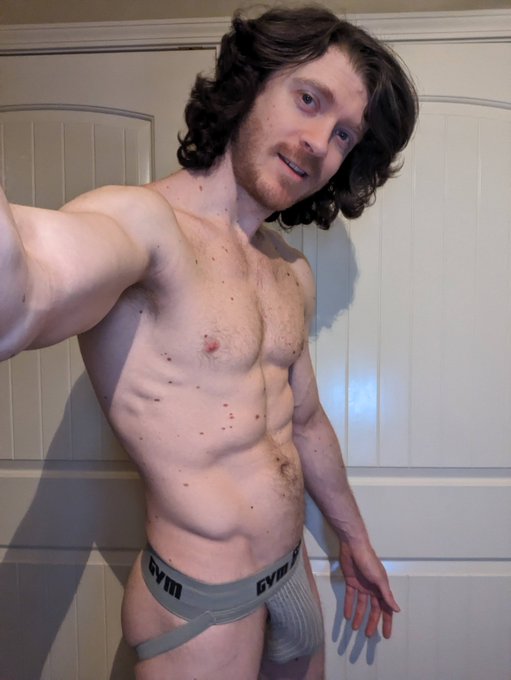 push night 😏🍩💪 grinding to the buzz at chaturbate: https://t.co/EDruUQTFnz stripchat: https://t.co/Hy4yqwnnXn cam4: