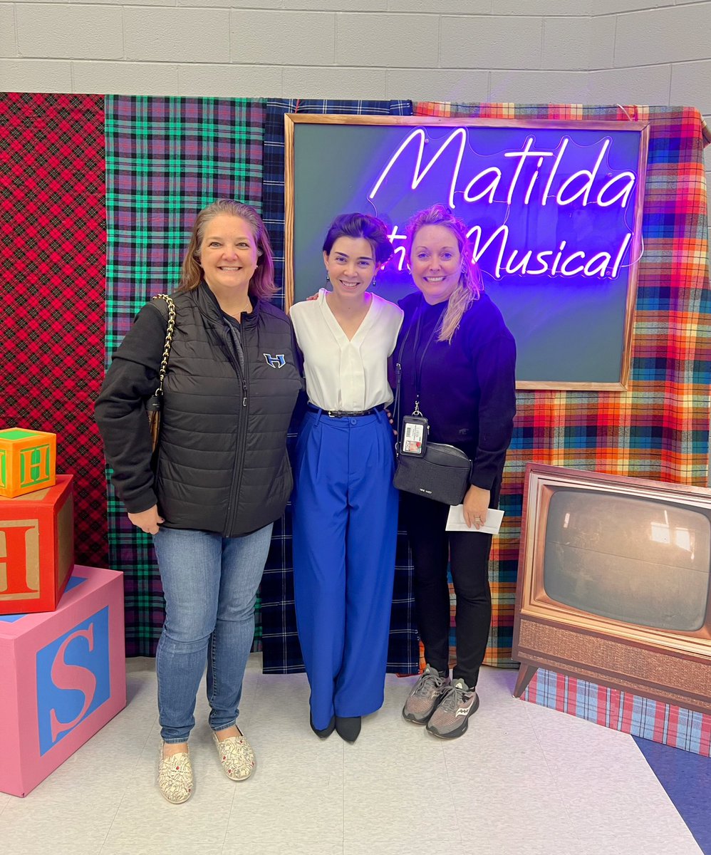 Wernekea's tweet photo. In the best company at Matilda!! What an amazing show! So proud of our talented students and directors! 💙 https://t.co/LlPPBxwydH