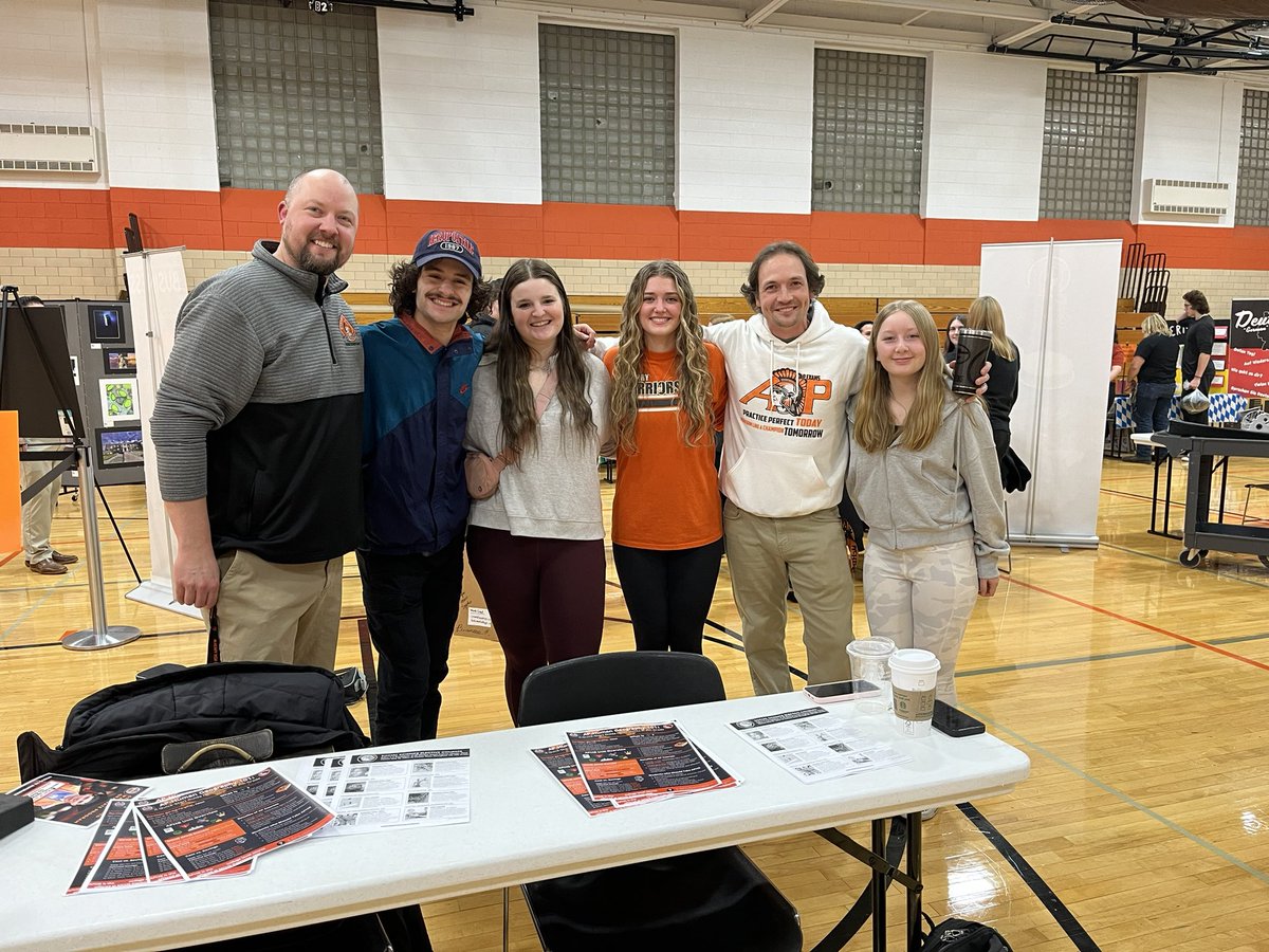 MCHS Social Science tweet media