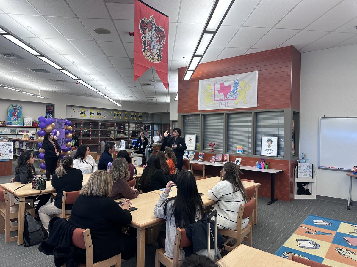 Today the new Principal at Purple Heart was welcomed by staff. 💜 Congratulations Mrs. Aguirre! 🙌🏻 Welcome to Purple Heart! 💜 @GAguirre_HES