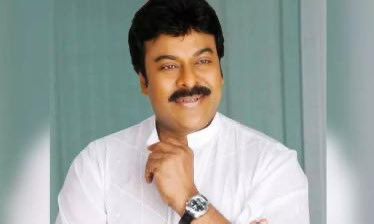 Hearty Congratulations to Megastar @KChiruTweets garu on getting honoured with 'Padma Vibhushan'!! You thoroughly deserve this honour for your immense talent and great contributions!! #PadmaVibhushanChiranjeevi