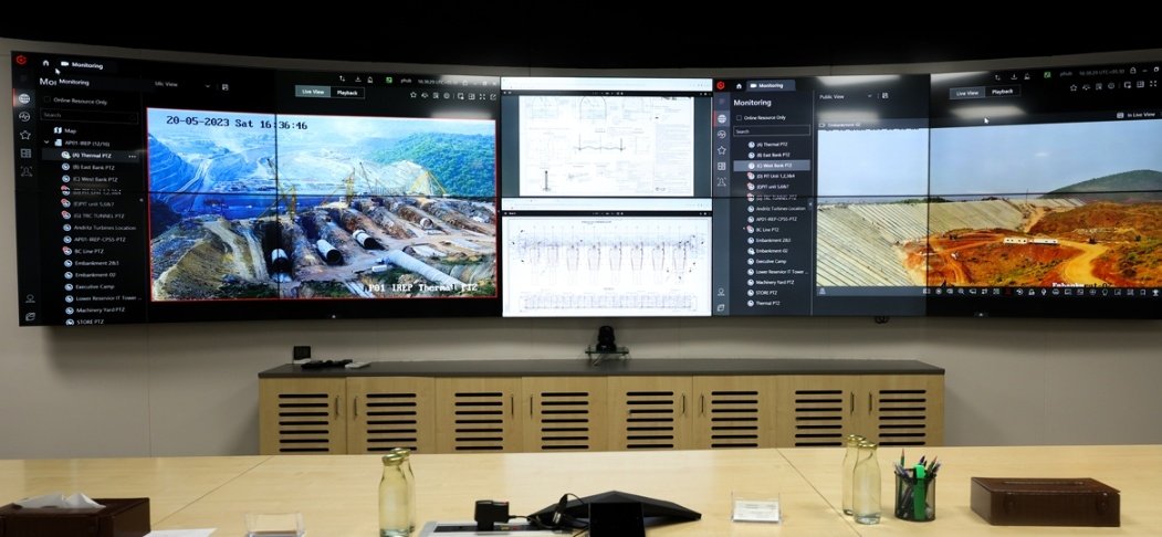 TheAndhraIndex's tweet photo. A picture from Greenko's headquarters monitoring the Pinnapuram project.
#AndhraPradesh
#IRESP https://t.co/dEWOPgjqXp