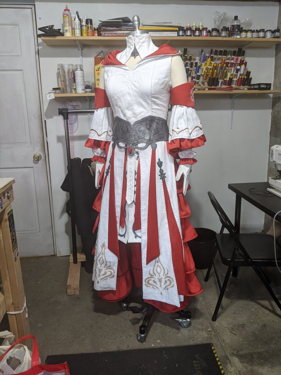 theo @ cosplay commissions tweet media