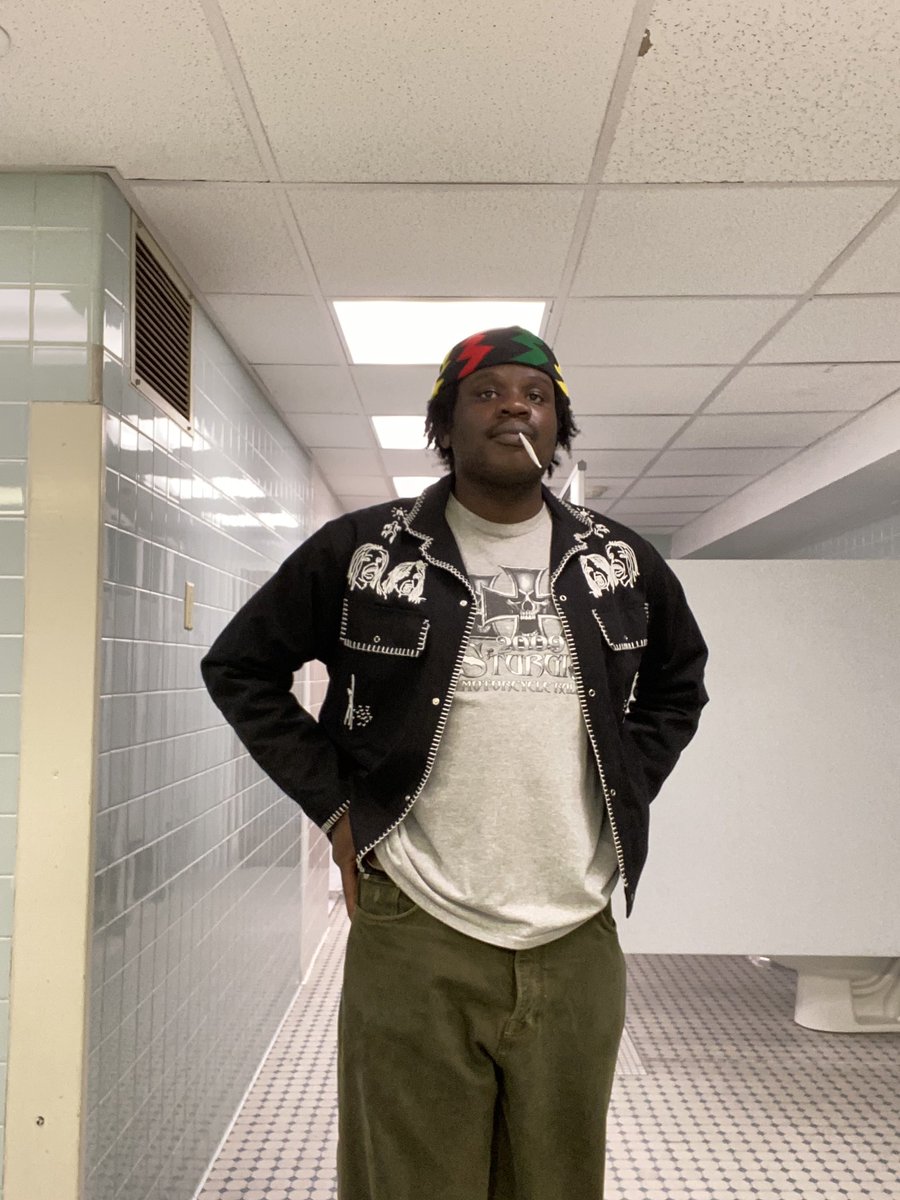 throwawaypt2's tweet image. #cooljacket