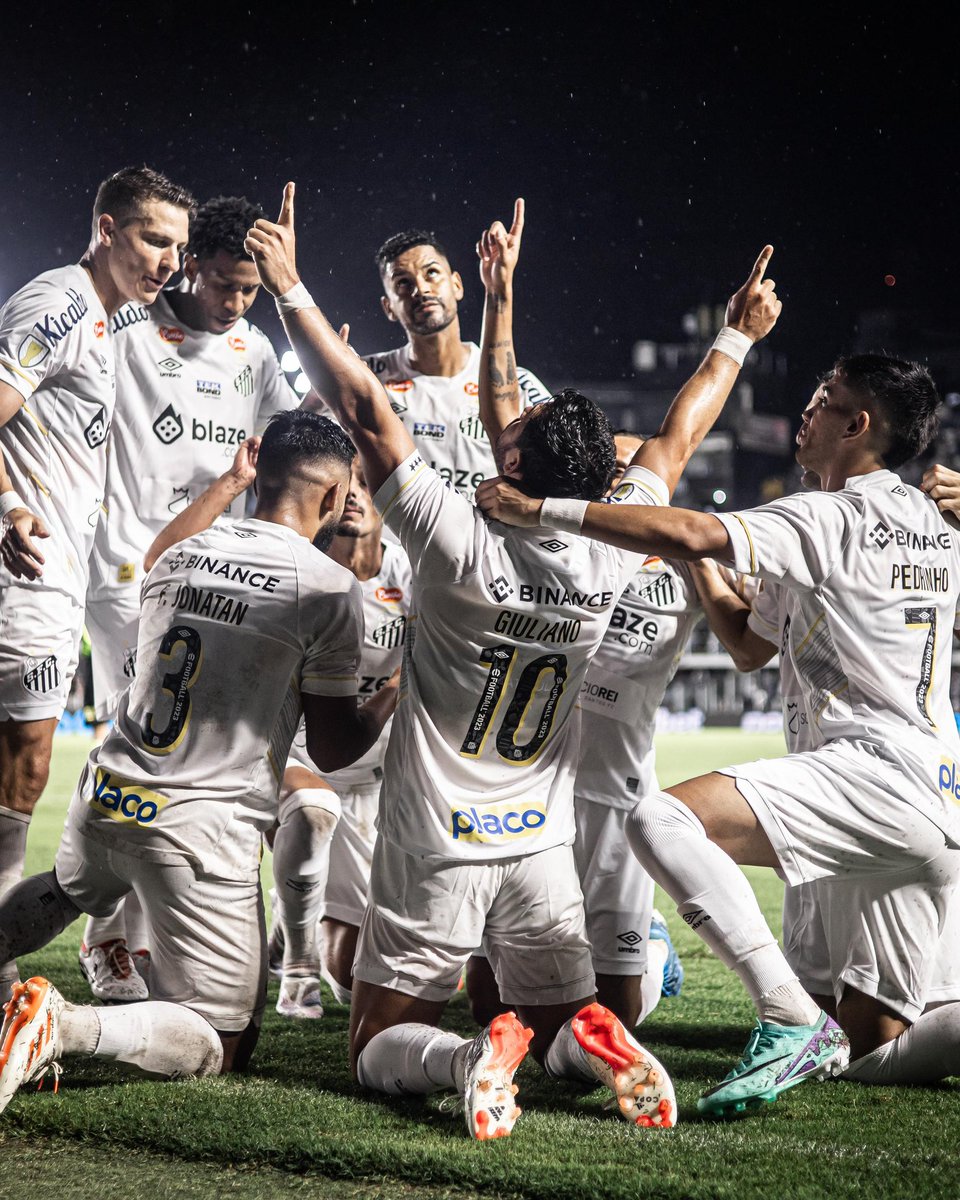 SantosFC's tweet photo. Boa noite, nação santista! 🙌 https://t.co/Qzguc0OdZu