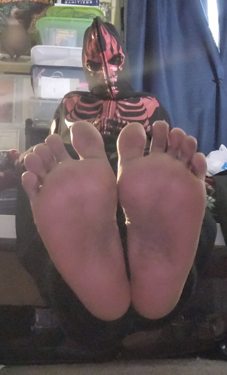 MBarepaws's tweet photo. 👣 https://t.co/tjF5BeMU5I