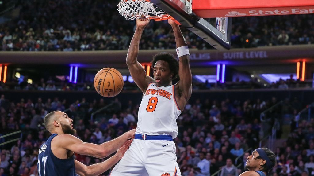 KnicksMemes's tweet photo. KNICKS VICTORY GIVEAWAY

Gonna hook someone up with an OG Anunoby shirsey

-Must RT this tweet
-Must be following me
-Must reply to this post with your favorite Clyde Frazier phrase https://t.co/zKxK6pQYt5