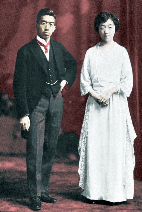 号外】摂政宮・裕仁（ひろひと）親王殿下(22)、良子（ながこ）女王殿下