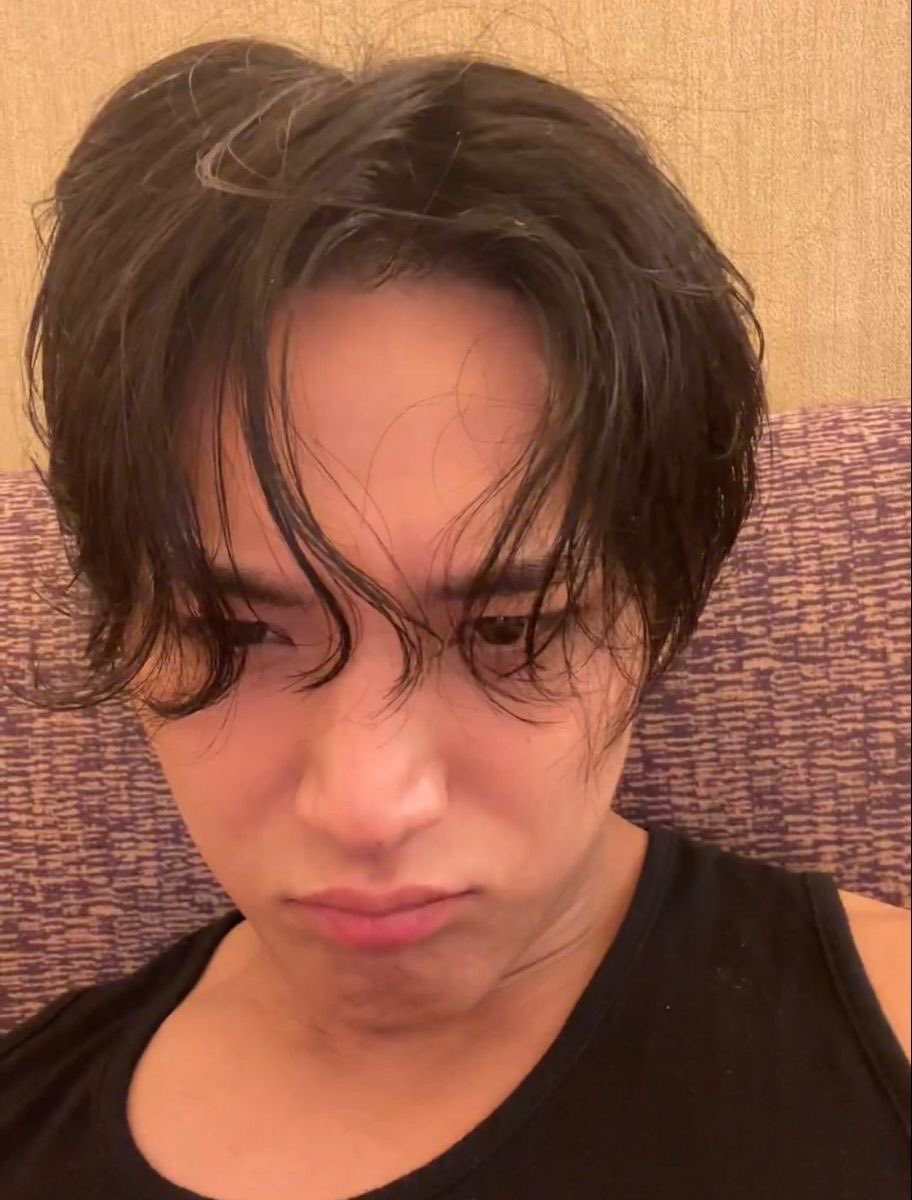 morning sayaangg! pacarmu ini mau mandi duluu yaa hehehe <a href="/verstxvo/">🌙 Lunaria 🥀</a>
