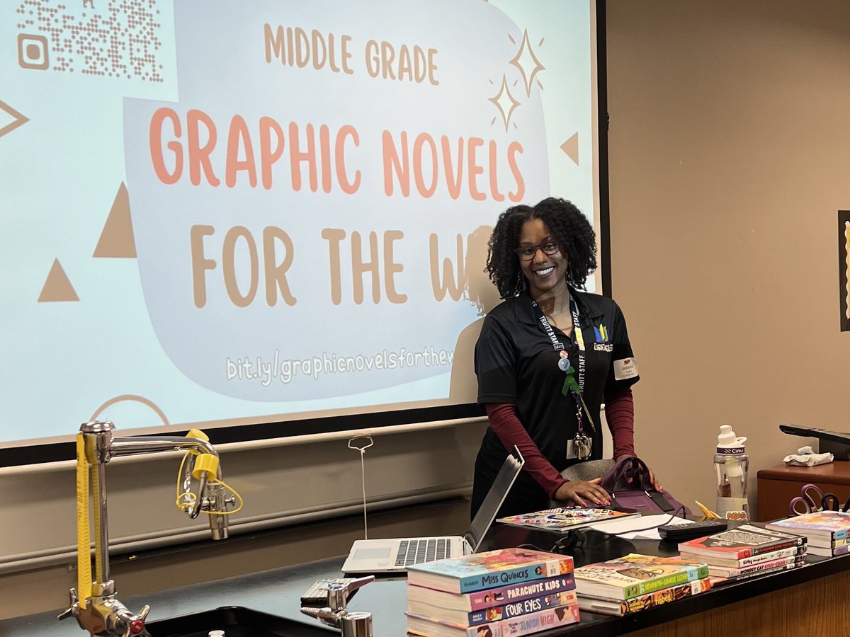 CyFairLibraries's tweet photo. The amazing @MrsWWT and @truitt_library shared their knowledge and expertise at the Houston Area Middle School Librarians Professional Development Day. @LabayMsLibrary &amp; @MrsKDuke joined them for a keynote by @varshabajaj and sessions designed for MS libraries! 📚❤️@CyFairISD https://t.co/ULGcCinM49