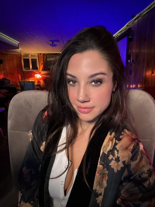 Seducing Astarion today  Link below ⬇️ https://t.co/nJ7FNPFbUN