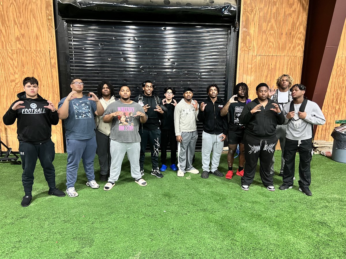 Crowley Powerlifting tweet media