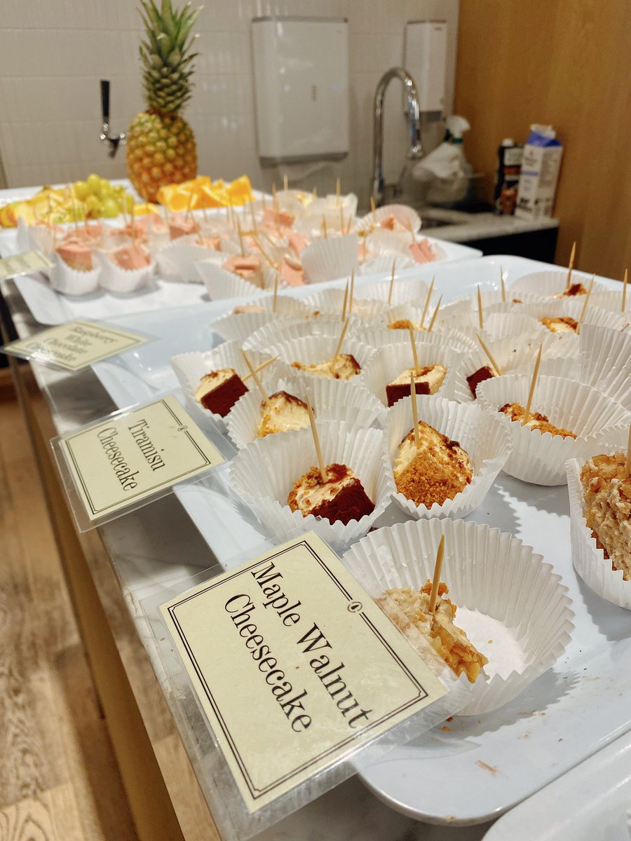 Tara Lee tweet media