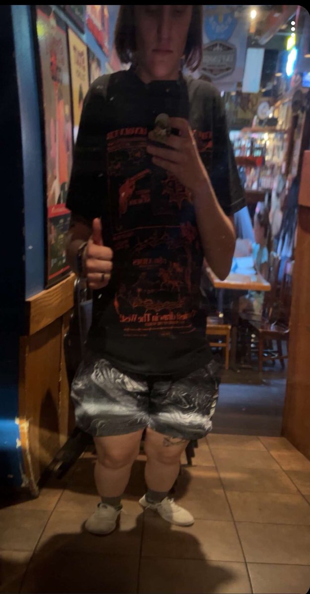 ThreeInchesPod's tweet photo. Happy birthday to our gayest host @emmaincontro ‼️ https://t.co/erYExPWECN