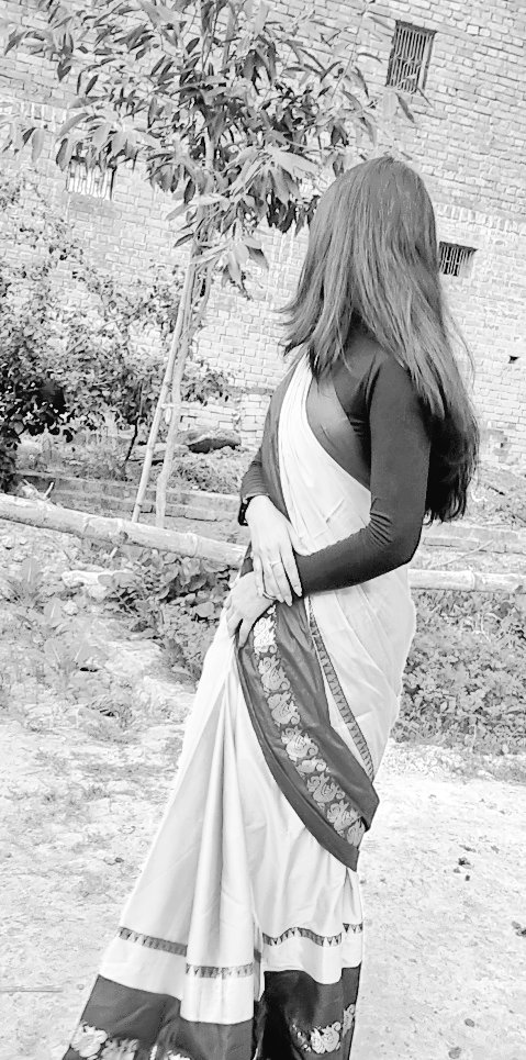 मिलने को तो #दुनिया में कई चेहरे मिले,
पर तुम सी #मोहब्बत,
हम खुद से भी न कर पाए।

#love 
#Mr_perfect✨❤️✨
