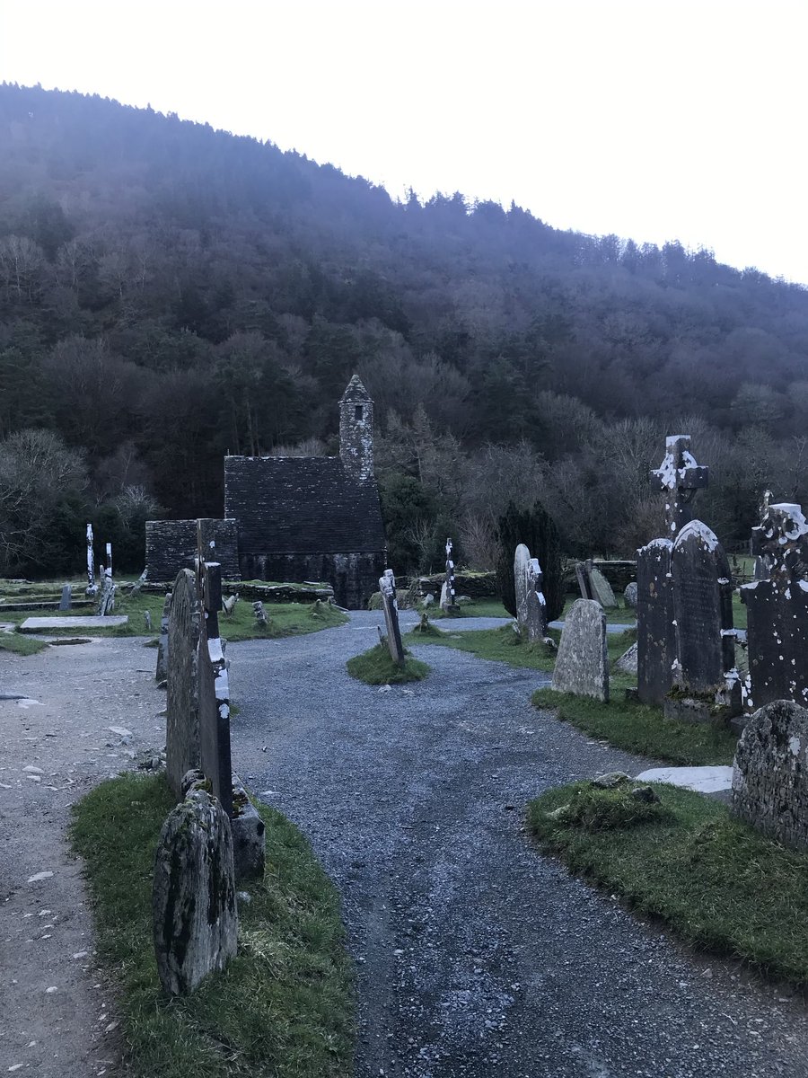 Pinonica's tweet image. I missed the exact anniversary a few days ago, but this tweet is in honor of the coldest I have *ever* been in my *entire* life — 4yrs ago — while visiting the grounds of an historic cemetery in Ireland. Yes, even colder than snorkeling in 1°C water in Silfra, Iceland. #socold