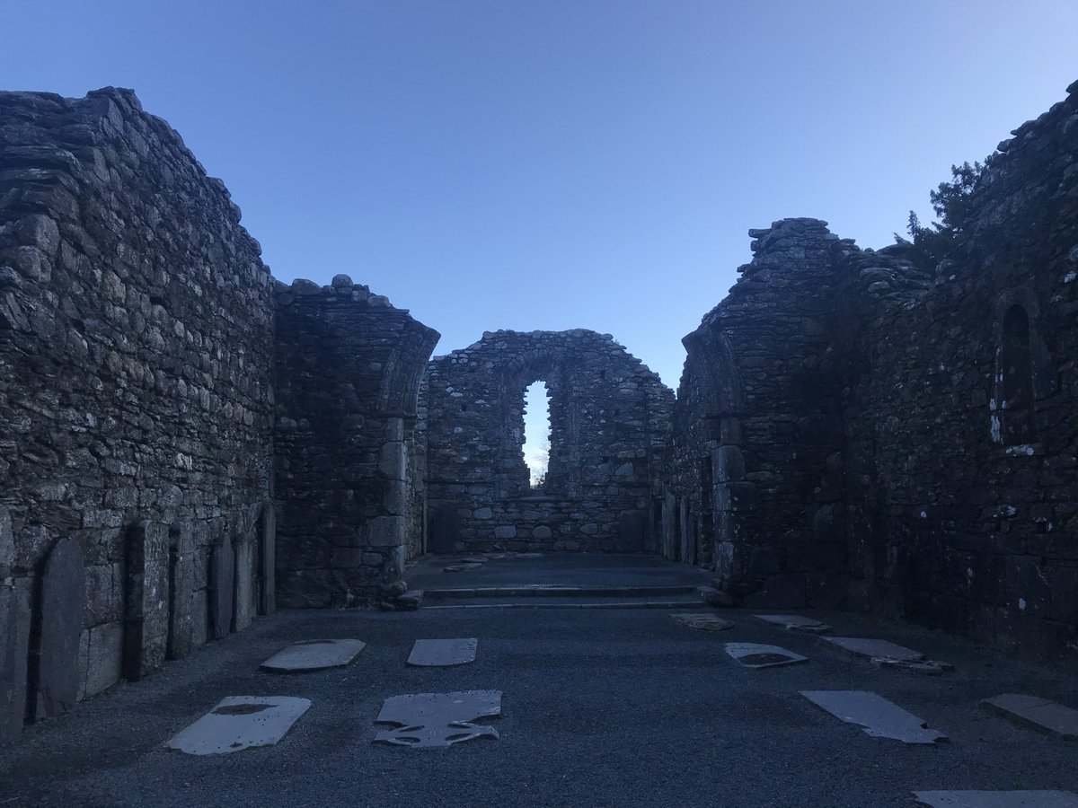 Pinonica's tweet image. I missed the exact anniversary a few days ago, but this tweet is in honor of the coldest I have *ever* been in my *entire* life — 4yrs ago — while visiting the grounds of an historic cemetery in Ireland. Yes, even colder than snorkeling in 1°C water in Silfra, Iceland. #socold
