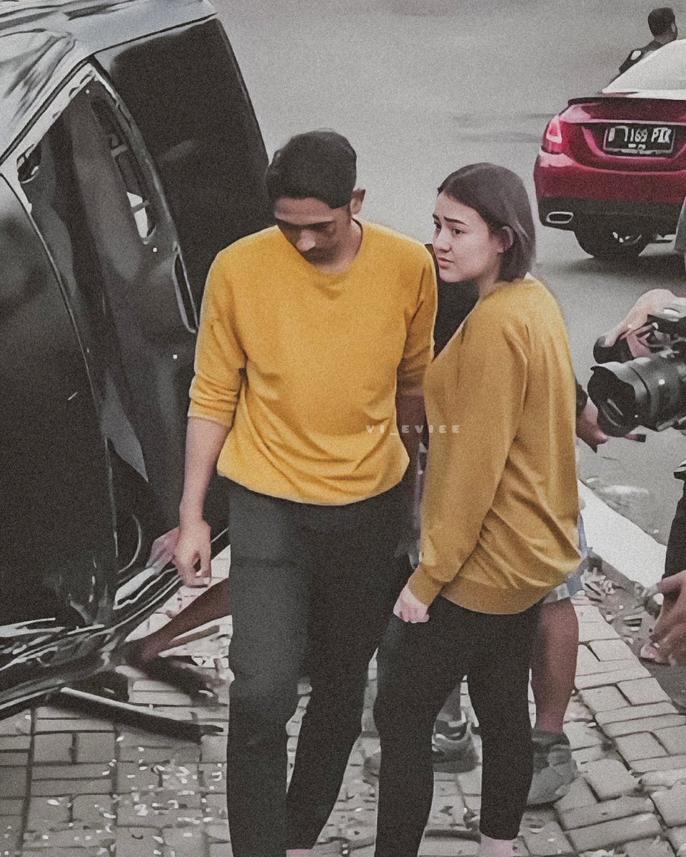 vi_eviee's tweet photo. Tuyulnya menciii, muncul seuprit tp langsung trending berhari-hari🤩

bayangin kalo ada yg meminang mereka berdua dlm sebuah project, beehh bisa kaya raya tuh
secara tambang cuan bgt mereka yakaann 😜🤣 https://t.co/99oNbYByF3