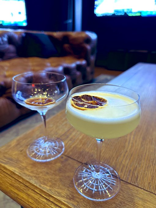 All holes tonight 😇 https://t.co/DaMO1C7Ibd