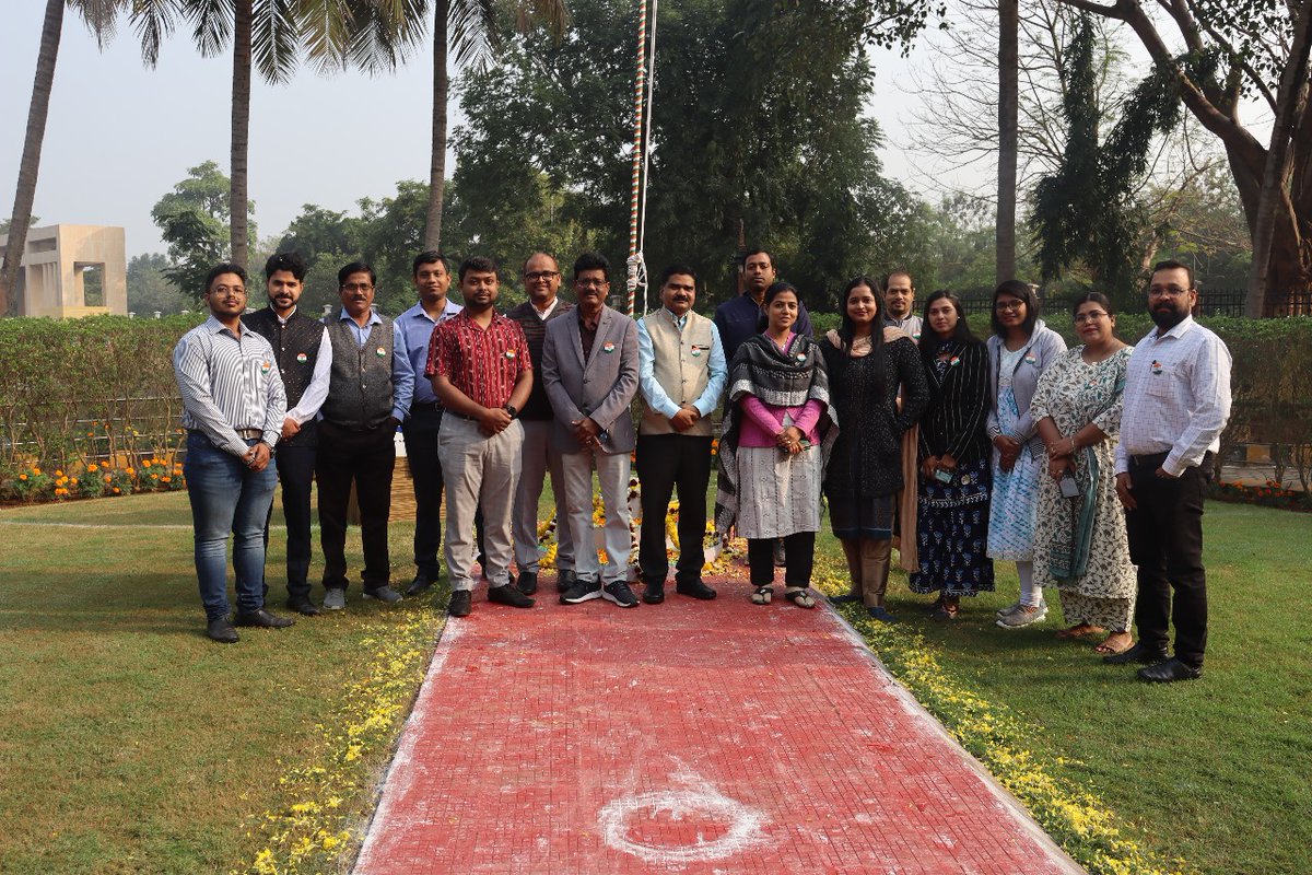OAVS_Official's tweet photo. On the eve  platinum jubilee of 75th Republic Day of India, Odisha Adrasha Vidalaya wishes Happy Republic Day. We are very overwhelmed to celebrate this auspicious occasion in the Sangathan premises to recall our foundational values and principles. https://t.co/yKt5Xmnnew