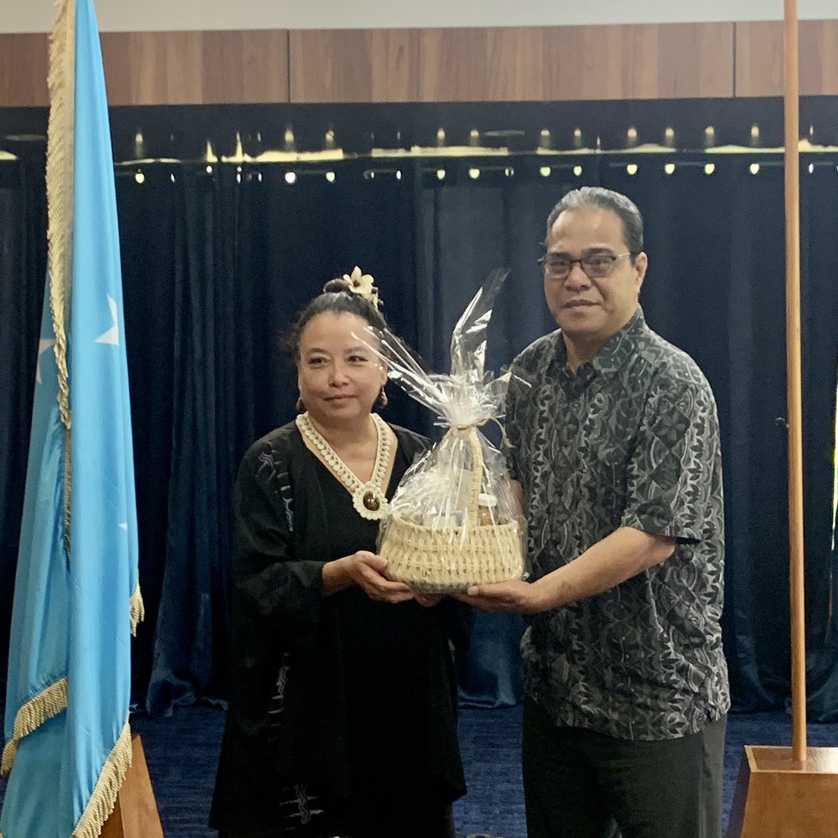 PIDP_EWC's tweet image. Grateful for today&apos;s discussions with H.E. Wesley W. Simina, FSM President, FSM Department of Foreign Affairs, and Office of the President staff. #FSM chairs #PICL, with #PIDP as Secretariat. Excited to advance collective ambitions. Stay tuned for Chuuk updates! #PIDPInTheRegion