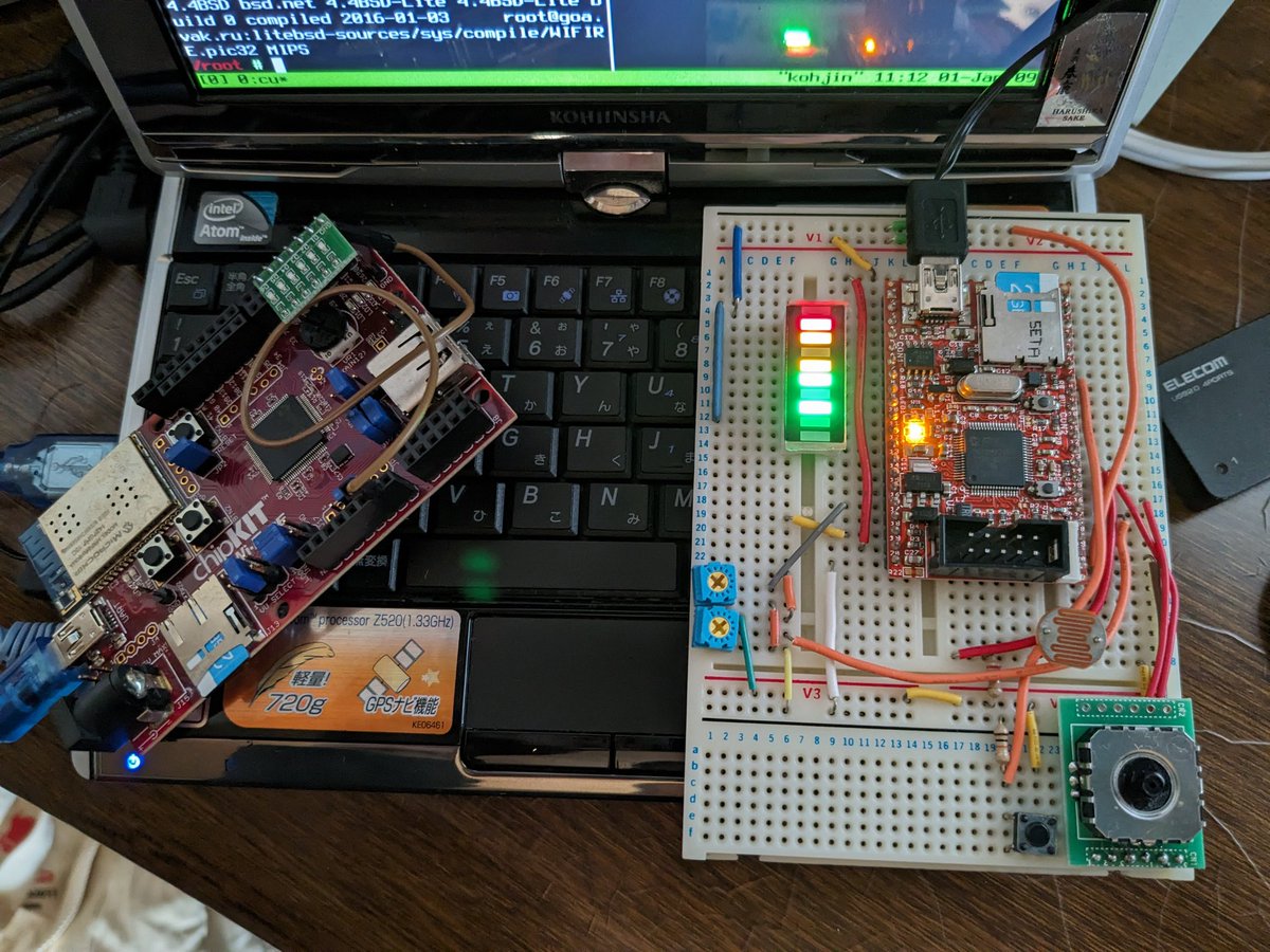 610t's tweet photo. #osc24os の展示の準備。
#RetroBSD と #LiteBSD 。
ってか、発表練習しろよ… https://t.co/CK6jmbp1wf