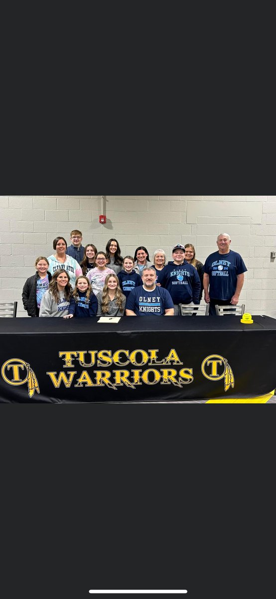 ciknight24's tweet photo. Congratulations Addyson on your signing to play softball at the next level!! I have no doubt you will do great things in your future at Olney Central College athletically and academically!! https://t.co/4B1x4SDWTV