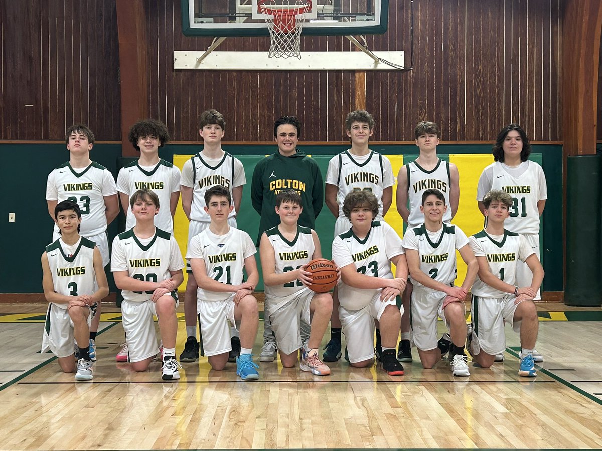 Picture day! Your 2023-24 Varsity and JV Vikings🔰 #BoardTheShip #EMAV