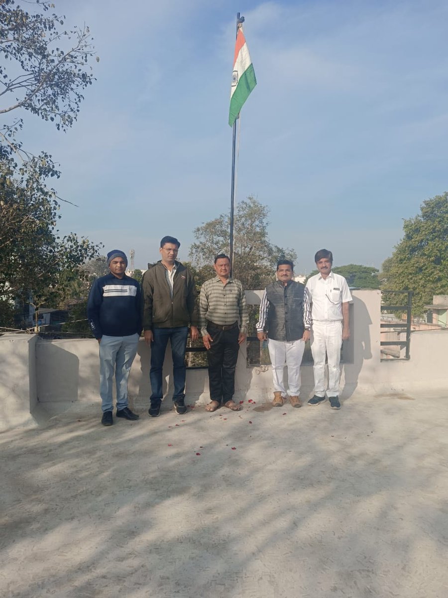 SbccTeam's tweet photo. 75 પ્રજાસતાક દિવસ ની તાલુકા આરોગ્ય કચેરી મોડાસા ખાતે  ઉજવણી કરવામાં આવી https://t.co/UwKgJuj6NK