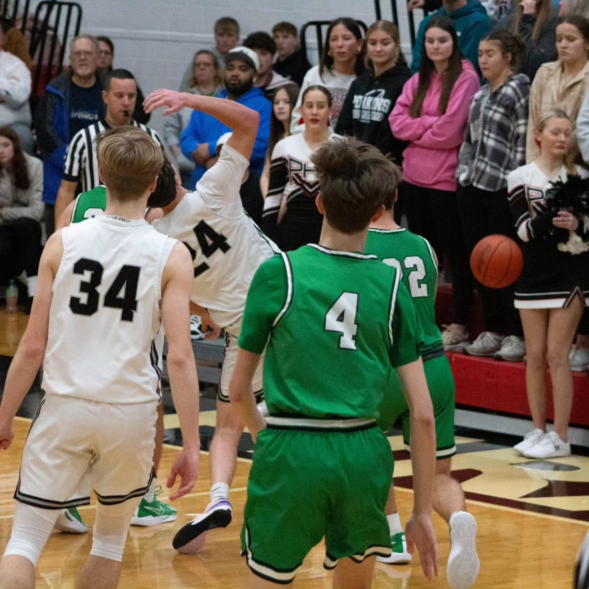 These are moments I'll cherish for the rest of my life. 2 brothers 2 teams 1 game 1 family. Yes, they made 3's from the same spot on the court. There's a rumor that Micah's was a touch deeper.🤐 I'm thankful for coaches who care for the heart of the kids.