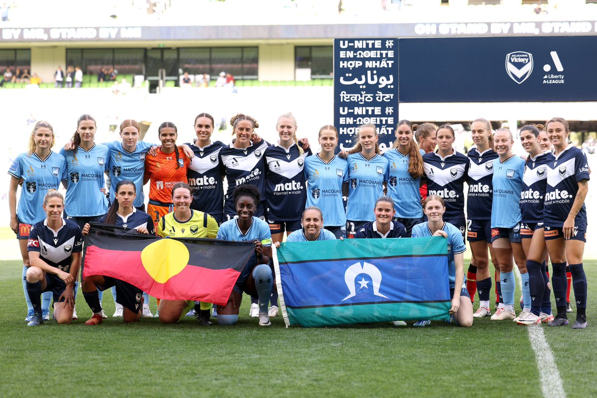 For the second year, our @thepfa members from @SydneyFC and @gomvfc have stood in solidarity with Aboriginal and Torres Strait Islanders on Australia Day ✊ While today holds significance for many Australians, it's essential to acknowledge that it doesn't foster the support…