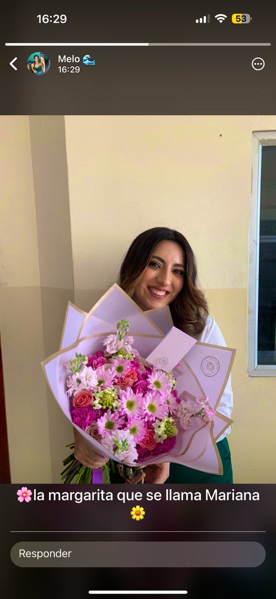 Mari 🐚 tweet media