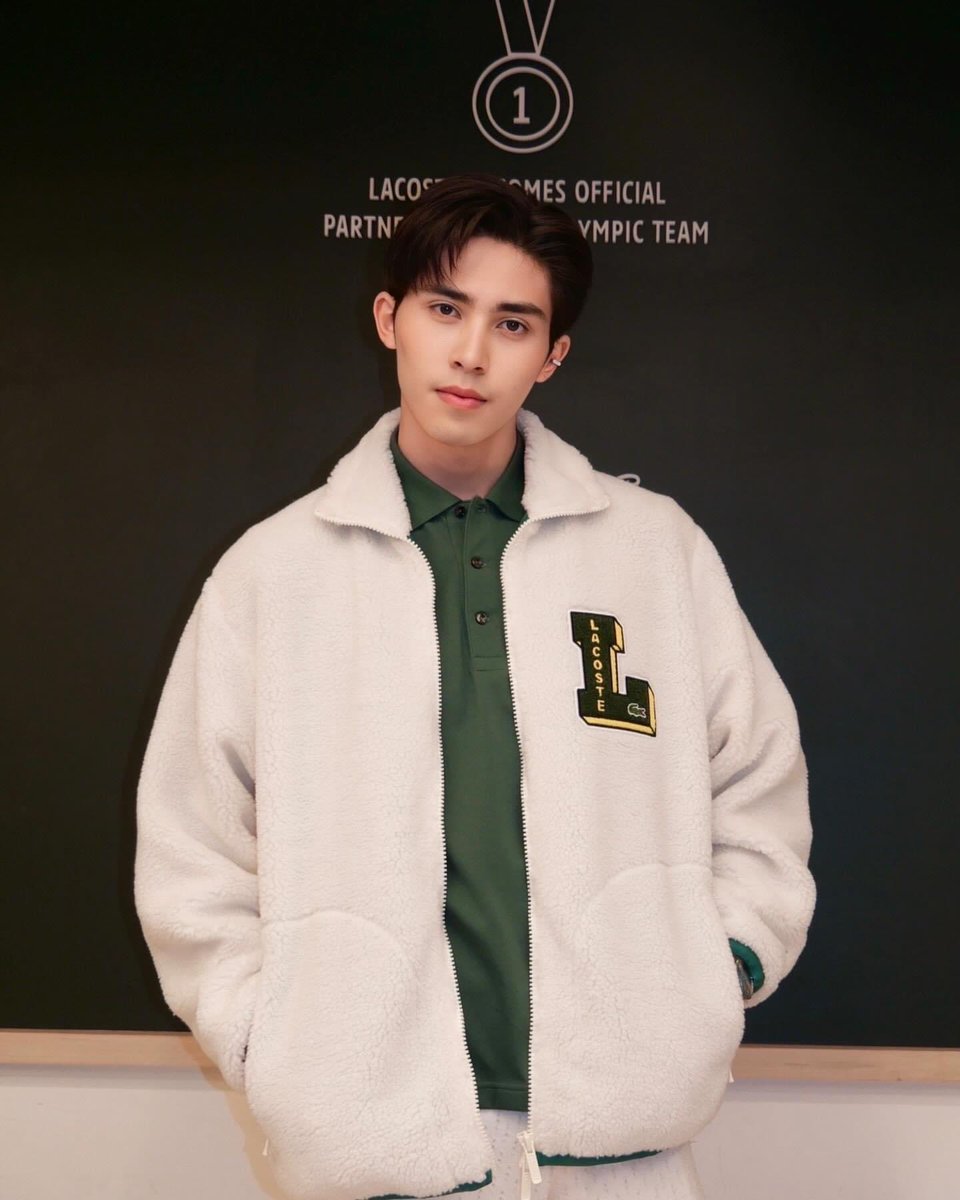 ryan_panyaFC's tweet photo. High school boy 🐊 มาแบบนี้หล่อไม่ไหว😍

#Lacoste #Lacosteeyewear #Lacostethailand #Eyelinkvision #Ryanpanya #ryanpanya_mcshane https://t.co/146Kf1hGN4