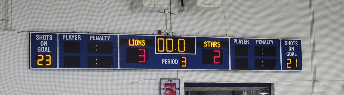 speeder21's tweet photo. @PAlionshockey1 Big section win for Lions.  3-2 Final. https://t.co/wKHDXf0arY