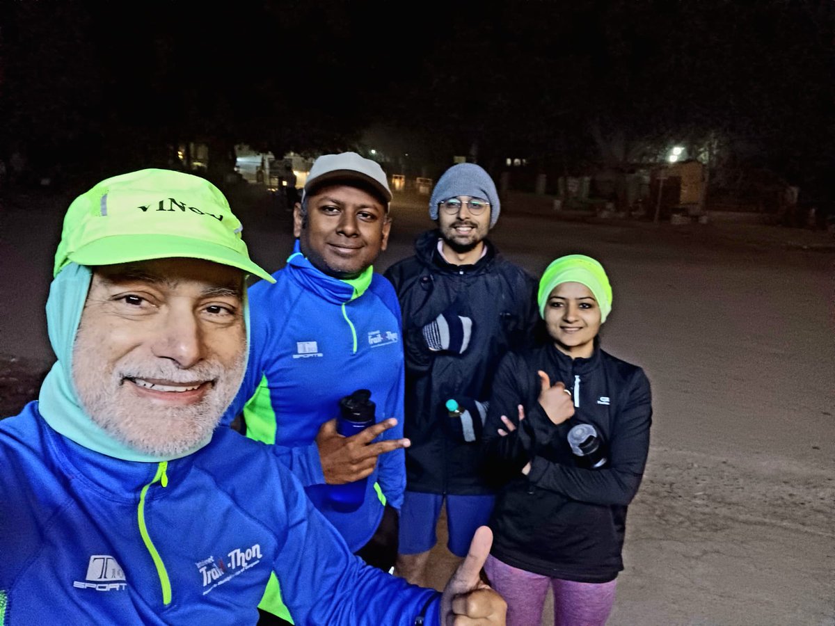 cailajindal's tweet photo. Today's RepublicDay's 🏃‍♀️... chilled &amp; foggy morning... Delhi's winters🥶 are killer😵‍💫
Missing #mumbai weather 🙃
@FitIndiaOff @runmechanics_in
@sanjaypanghal @suneelkoyi 
#NDM #run #marathon 
Happy Republic Day to all 🇮🇳🙏
#RepublicDay2024 #JaiHind #RepublicDayrun #group #fit https://t.co/Bbc9ZpMhbb