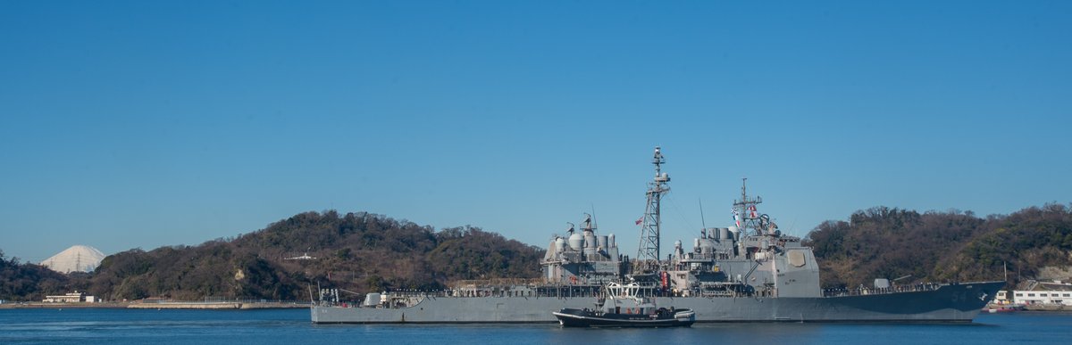 US7thFleet's tweet photo. The Ticonderoga-class guided missile-cruiser USS Antietam (CG 54) departed Yokosuka, Japan, Jan. 26 to transit to its new homeport of Pearl Harbor, Hawaii, as part of a planned rotation of forces in the Pacific.
#US7thFleet | #USNavy

Read more: https://t.co/dBeHwRqB2X https://t.co/C0TKVFdd2E