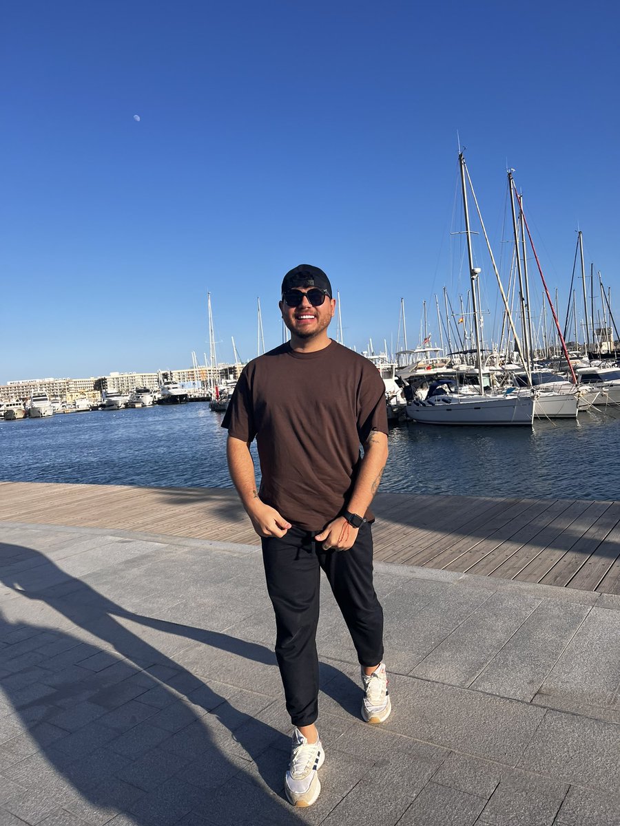 soy_axch's tweet photo. 🤟🏼😎 https://t.co/BurxhpOEXx