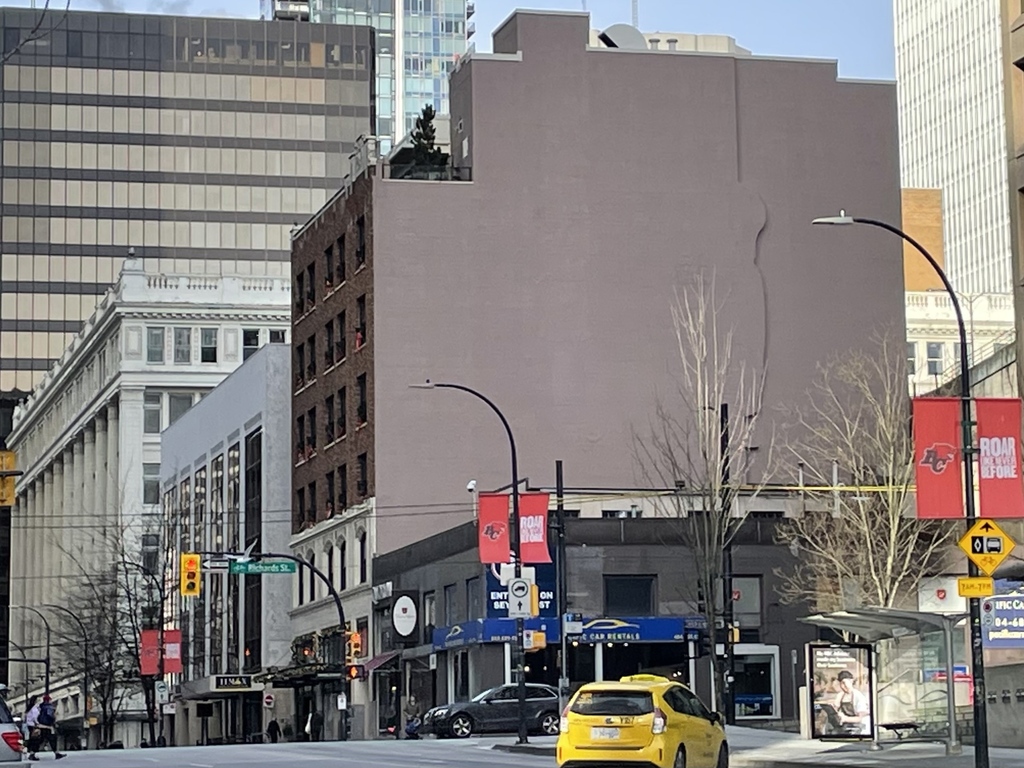 An iconic Vancouver mural has been removed 😥

The 1991 mural (by KItty Mykka and Nicole Kozakiewkz) on the Randall Building was lost to wall repairs. 

Credit: @JohnSteil

#vancouverbc #vancouver #vancityhype #vancityfeature #vancityscape #publicart #vancouvermural #vancouverart