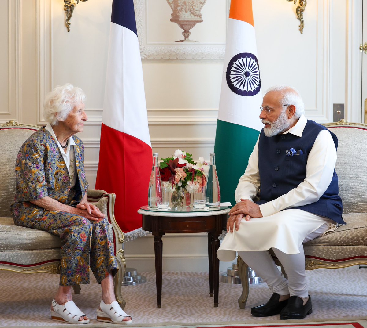 #PadmaAwards: India confers Padma Shri to renowned French yoga teacher #CharlotteChopin. 

#EmmanuelMacron