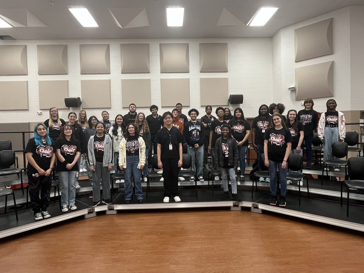 Weiss Choir tweet media