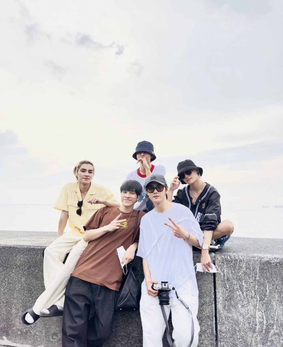 fentyyangx2's tweet photo. if may qc boiz meron ding pasay boiz 🫵😓 https://t.co/f9GCtB1qui