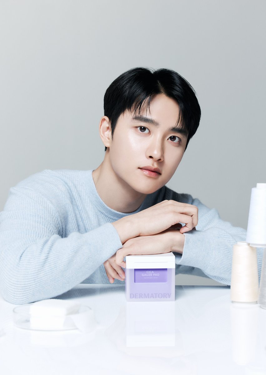 너, 도경수 좋아해?
너도, 경수 좋아해?

도경수는 시카패드 좋아해 .. 💜

𝖣𝖤𝖱𝖬𝖠𝖳𝖮𝖱𝖸 𝖢𝖨𝖢𝖠 𝖯𝖠𝖣 𝘸𝘪𝘵𝘩 𝘋𝘖𝘏 𝘒𝘠𝘜𝘕𝘎 𝘚𝘖𝘖

ㄴ트위터에서만 공개하는 4K 화보 ( ᐡ ɞ̴̶̷ ̫ ɞ̴̶̷ ᐡ)
    옵션에 4K로 보기를 눌러주세요!

특별한 구성과 이벤트도 곧 만나요 🤭✨

#더마토리