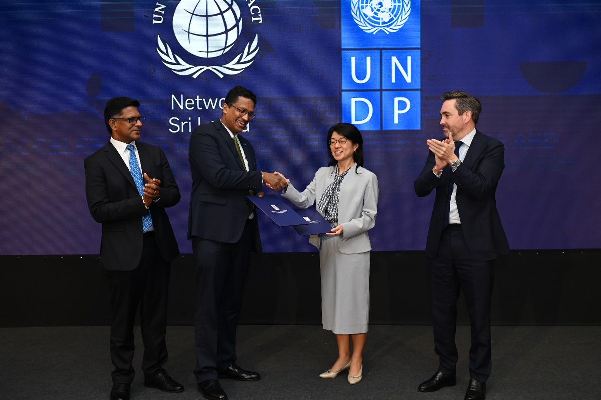 UNGCNSL's tweet image. Compass 2024 - Towards a resilient future through corporate impact, took place on the 24th of January 2024. @UNDPSriLanka and United Nations  @globalcompact Network #srilanka renewed our commitment by signing of the third memorandum of understanding.

#UnitingBusiness #Compass2