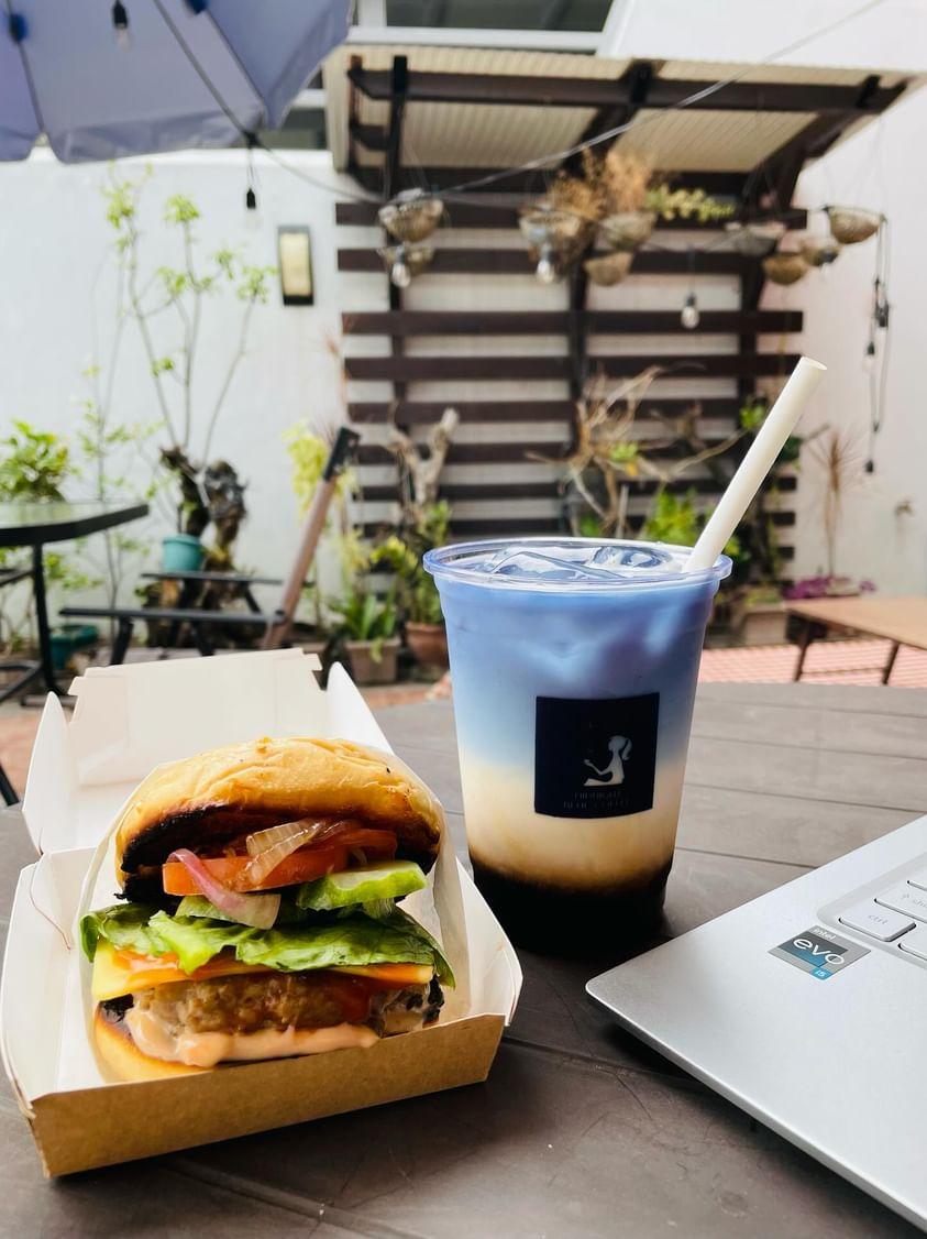 Midnight Blue Coffee 🌑 tweet media