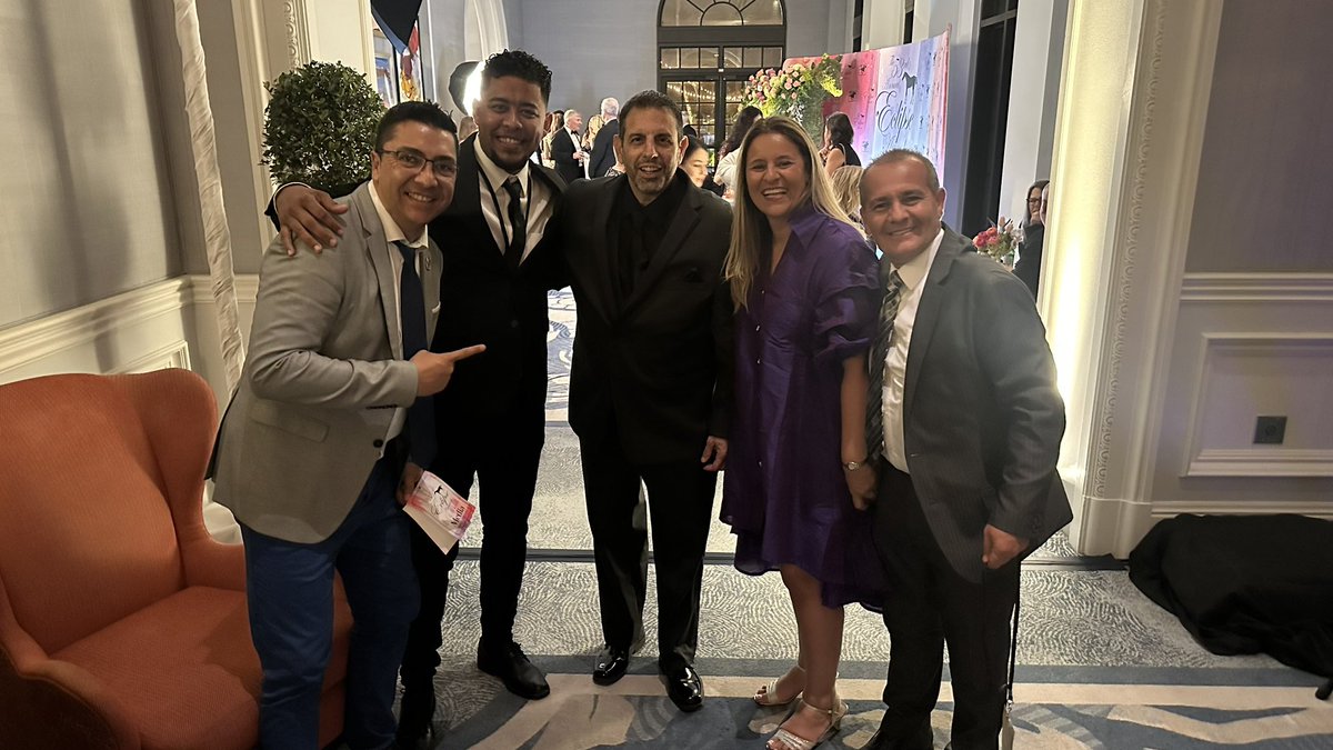 Silvana0614's tweet photo. Exciting night at the #EclipseAwards : Man of the night: Mike Repole @RepoleStable Hope you can down soon and check out our great Chilean Horses! https://t.co/ijFhMVhwZ5