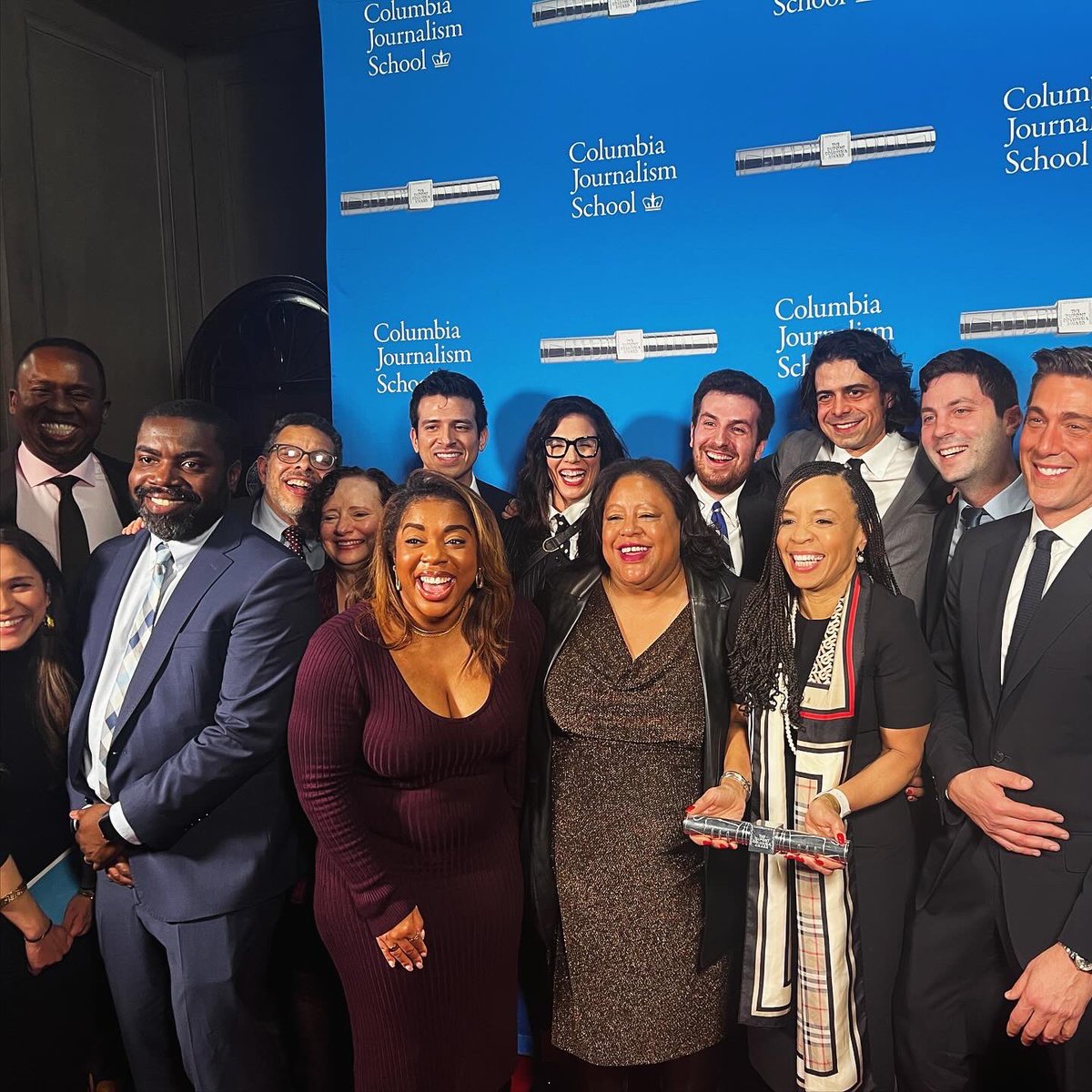 SteveOsunsami's tweet image. Thank you DuPonts. 🙏🏿🥇#powerofwater #oneabcnews #journalism @abcnews @abcnewslive @nightline @abcworldnewstonight @goodmorningamerica @abcgma3