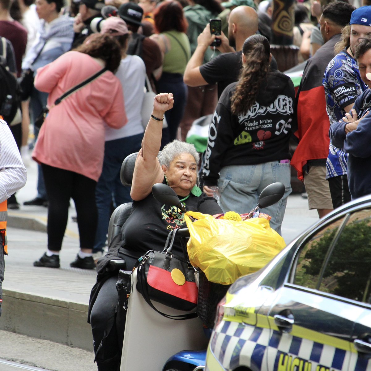 LensCompassion's tweet photo. Invasion Day Melbourne Naarm
#InvasionDay24 #InvasionDay  #paytherent #AlwaysWasAlwaysWillBe https://t.co/Gdn6vDEAmU