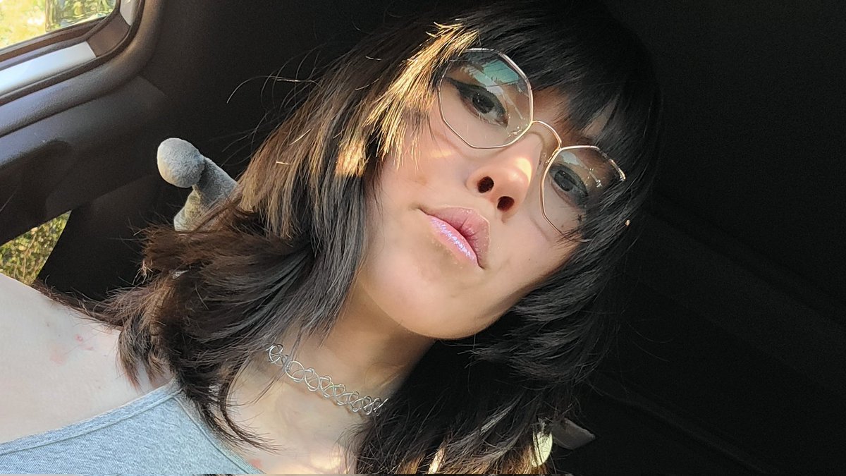 Veronica Vertex tweet media