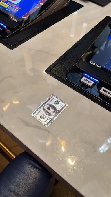 Some weird dbag next to me dealt me this card before he left. https://t.co/d7p7YLbGLb<a href="/tag/starfield"class="tags"><span>#starfield</span></a>