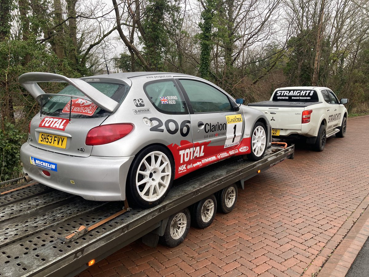 Great to hear the guys at Automax Swindon have found the nagging electrical issue and have managed to get her running! Hopefully a few more alterations and quick wiring fixes before the ride home, but should I trailer her back or just run it on the road? 🚗💨